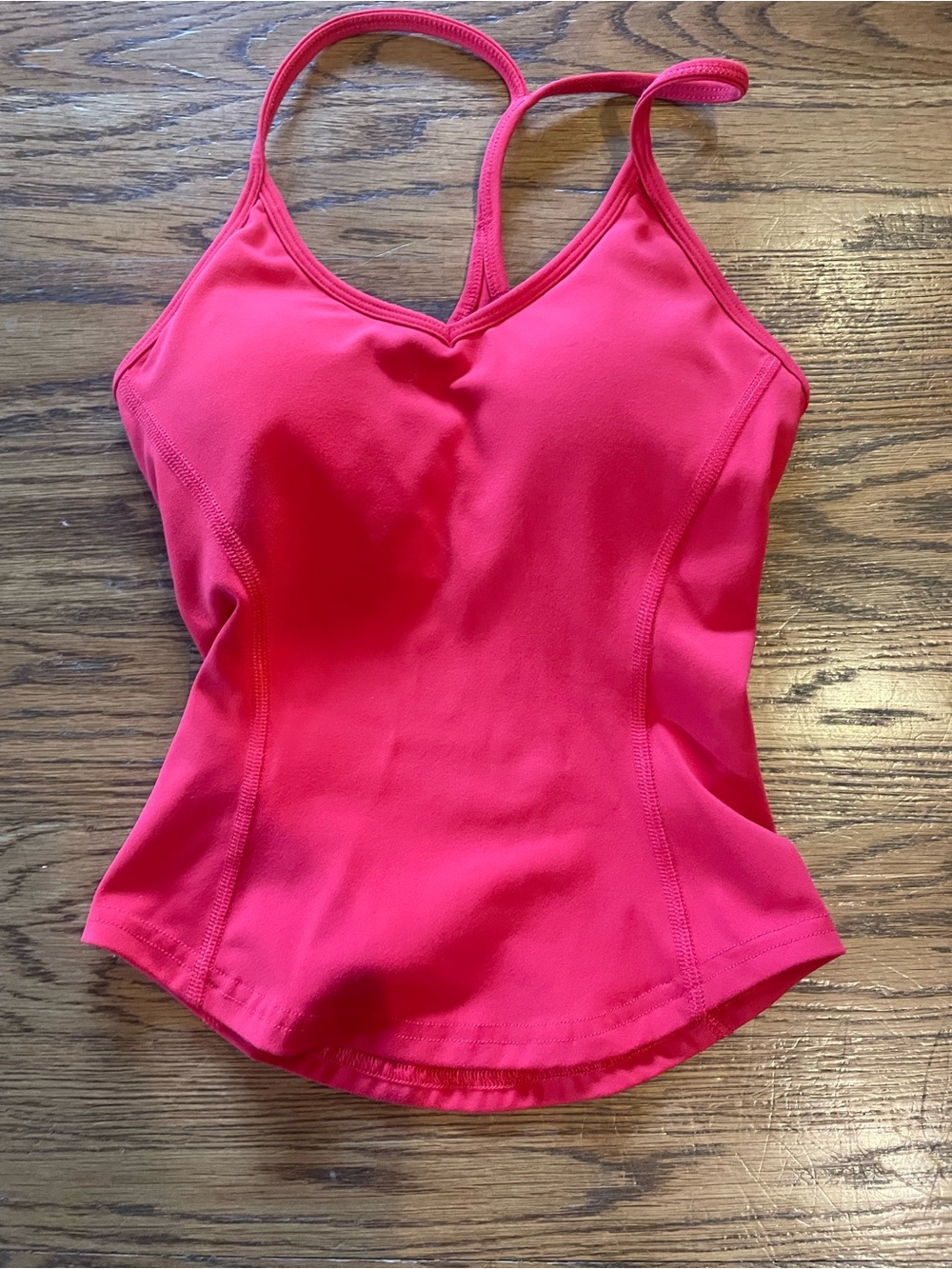 Garage red active tank, with pads